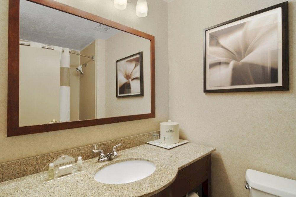 Comfort Inn & Suites Columbus North Екстер'єр фото